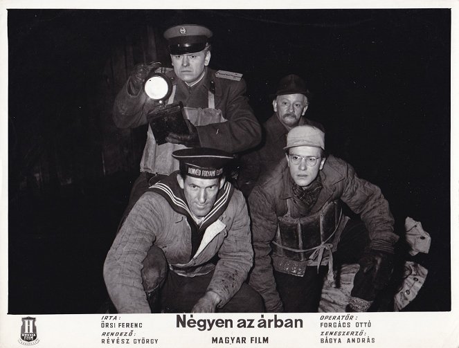 Four Children in the Flood - Lobby Cards