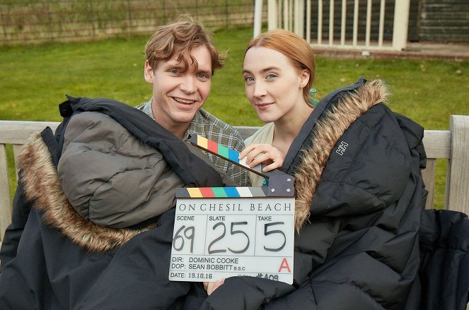 Sur la plage de Chesil - Tournage