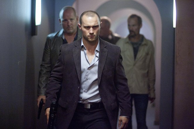 Transporter: The Series - 12 Hours - Photos