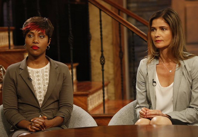 Shots Fired - Hour Five: Before the Storm - Photos - DeWanda Wise, Jill Hennessy