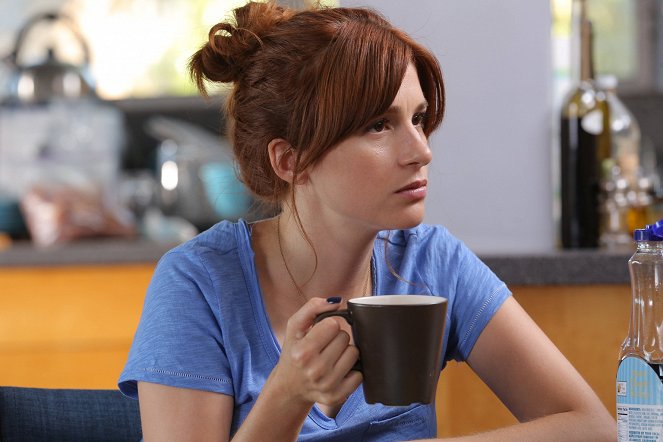 You're the Worst - Season 1 - Equally Dead Inside - Photos - Aya Cash