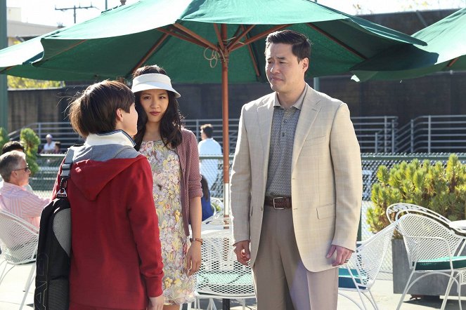 Fresh Off the Boat - Michael Chang Fever - Z filmu - Constance Wu, Randall Park