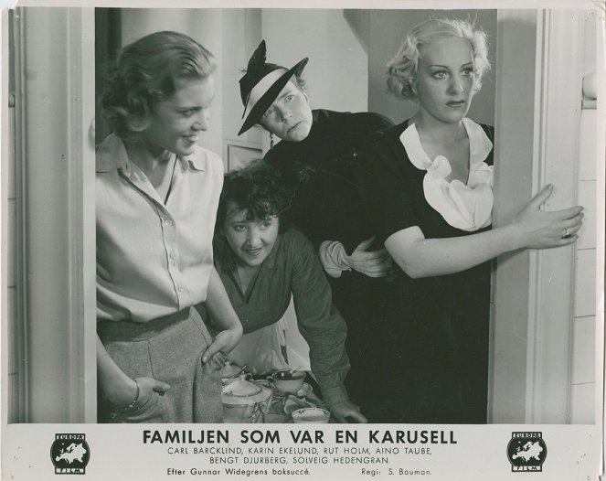 Familjen som var en karusell - Fotocromos - Aino Taube, Rut Holm, Karin Ekelund