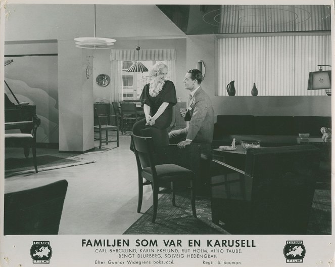 Familjen som var en karusell - Fotocromos - Karin Ekelund, Bengt Djurberg