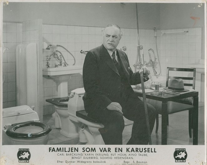 Familjen som var en karusell - Vitrinfotók - Carl Barcklind