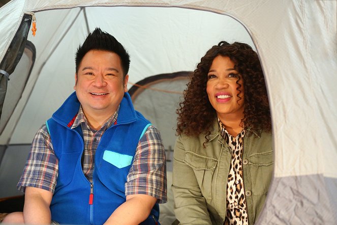 Young & Hungry - Young & Assistant - Photos - Rex Lee, Kym Whitley