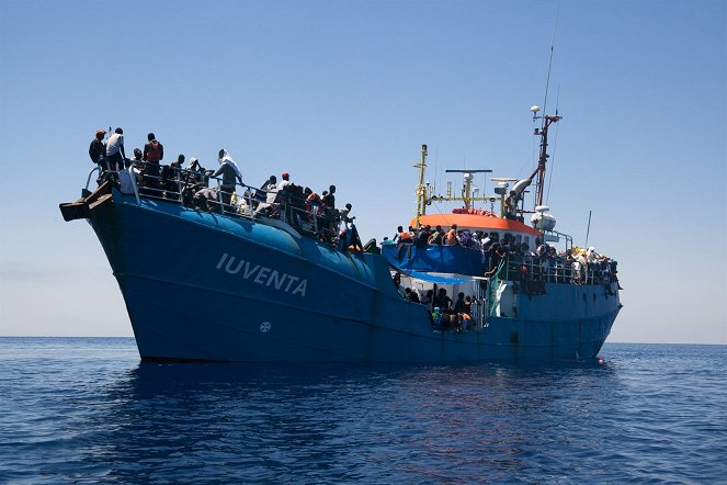 Iuventa. Seenotrettung - Ein Akt der Menschlichkeit - Photos