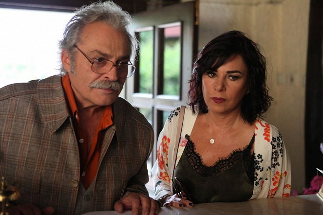 Şahsiyet - Film - Haluk Bilginer, Şenay Gürler