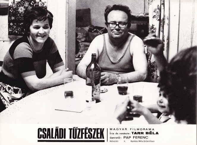 Családi tüzfészek - Lobby karty