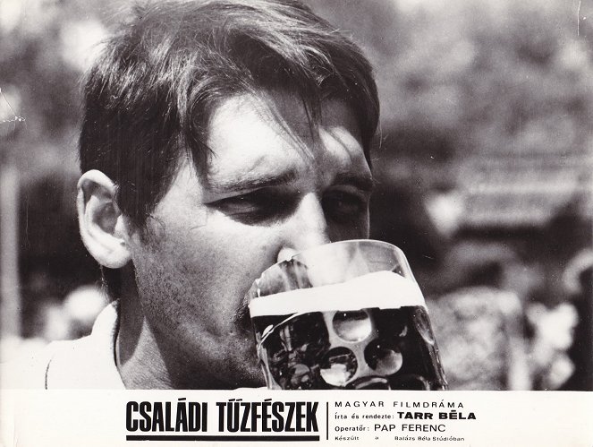 Családi tüzfészek - Lobbykaarten