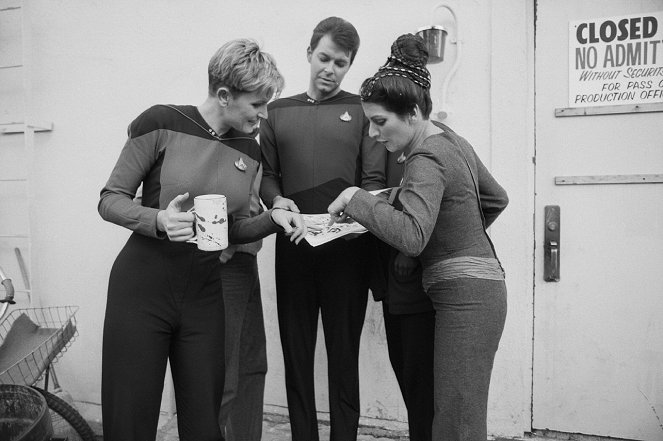 Star Trek - Uusi sukupolvi - Season 1 - Kuvat kuvauksista - Denise Crosby, Jonathan Frakes, Marina Sirtis