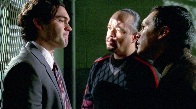 Law & Order: Special Victims Unit - Outsider - Van film - Ice-T, Adam Beach