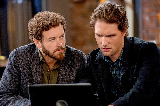 Men at Work - Missed Connections - Photos - Danny Masterson, Michael Cassidy