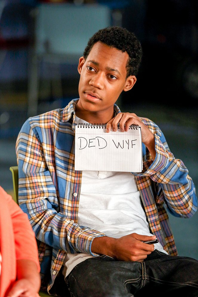 Go On - There's No 'Ryan' in Team - Z filmu - Tyler James Williams