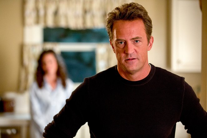 Go On - Do You Believe in Ghosts... Yes! - Z filmu - Matthew Perry