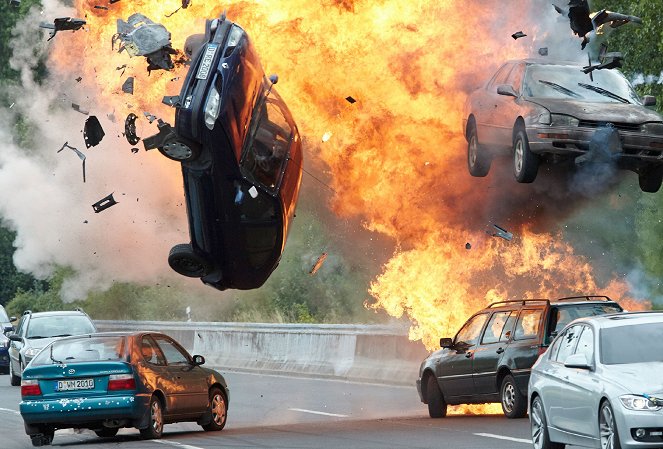 Alarm für Cobra 11 - Die Autobahnpolizei - Season 20 - Gestohlenes Leben - Photos