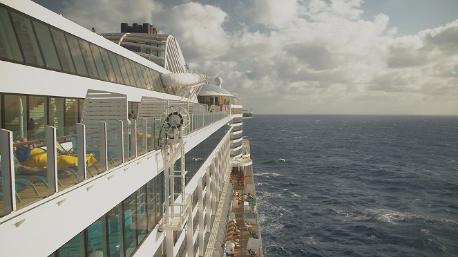 ZDFzeit: AIDA oder TUI Cruises? - Der Kreuzfahrt-Check - Filmfotók