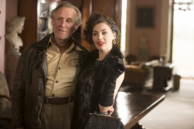 Father Brown - The Curse of Amenhotep - Photos - Nicholas Farrell, Poppy Corby-Tuech