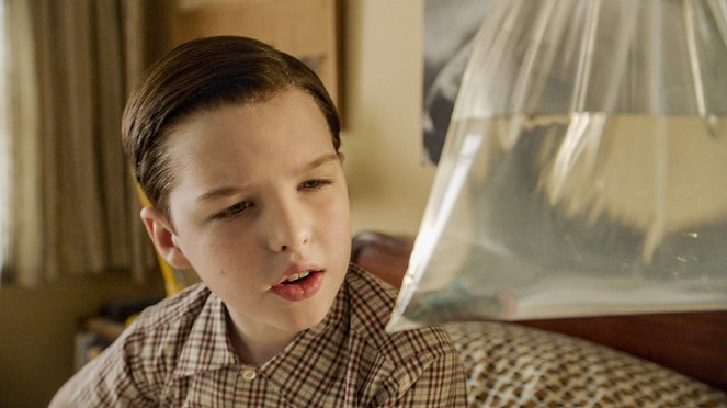 Young Sheldon - A Dog, a Squirrel and a Fish Named Fish - Van film - Iain Armitage