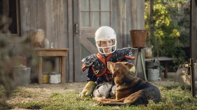 Young Sheldon - A Dog, a Squirrel and a Fish Named Fish - Van film - Iain Armitage