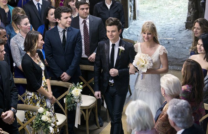 Glee - Season 6 - A Wedding - Photos - Chris Colfer, Heather Morris