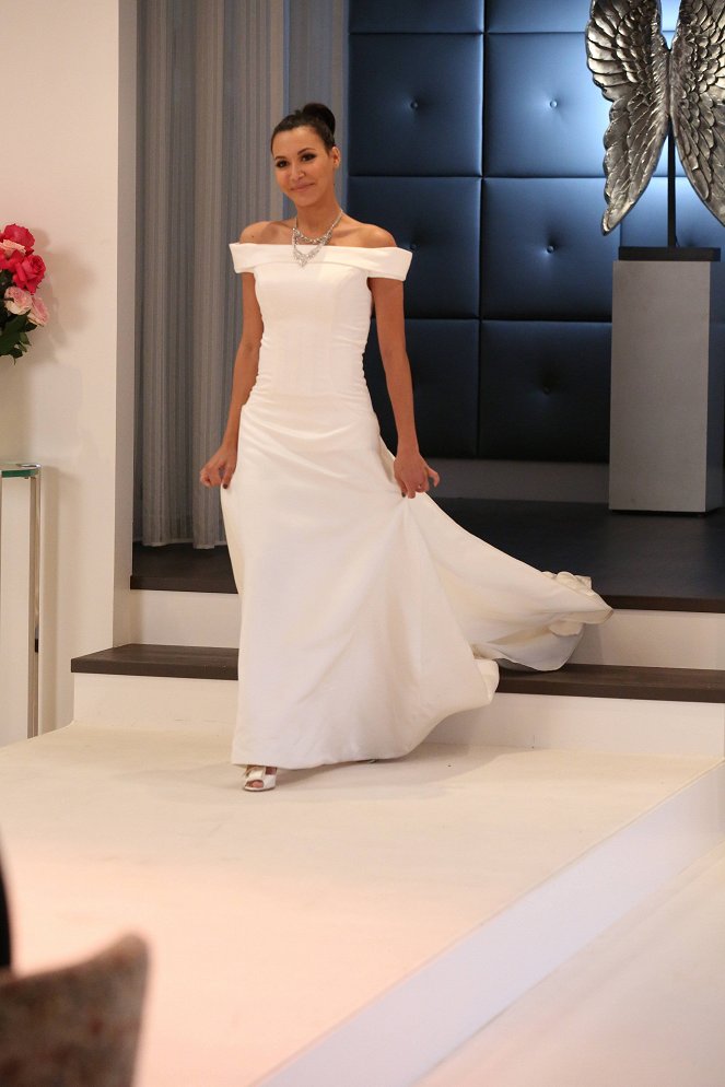 Glee - Season 6 - A Wedding - Photos - Naya Rivera