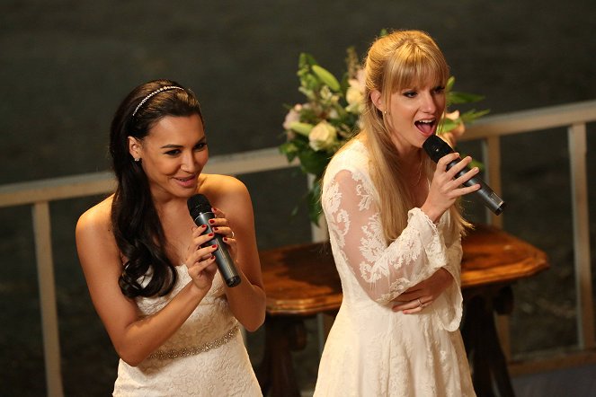 Glee - Wesele - Z filmu - Naya Rivera, Heather Morris