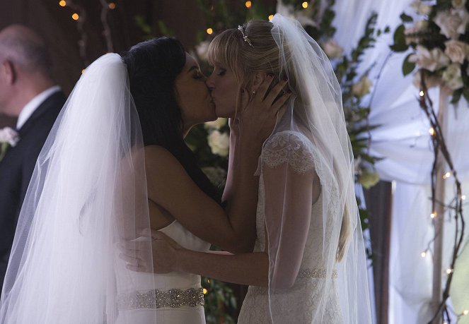 Glee - Sztárok leszünk! - A Wedding - Filmfotók - Naya Rivera, Heather Morris
