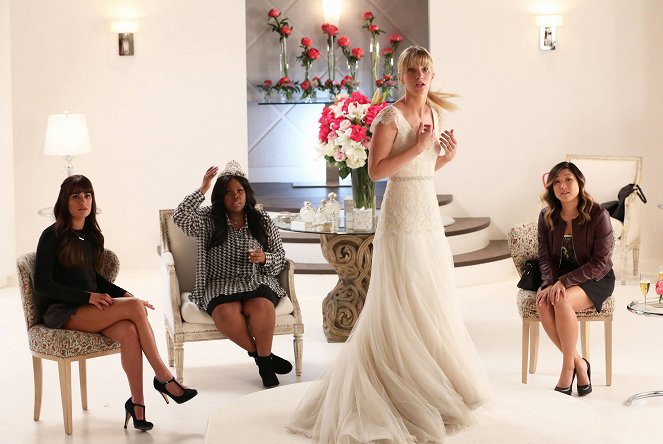 Glee - Sztárok leszünk! - A Wedding - Filmfotók - Lea Michele, Amber Riley, Heather Morris, Jenna Ushkowitz