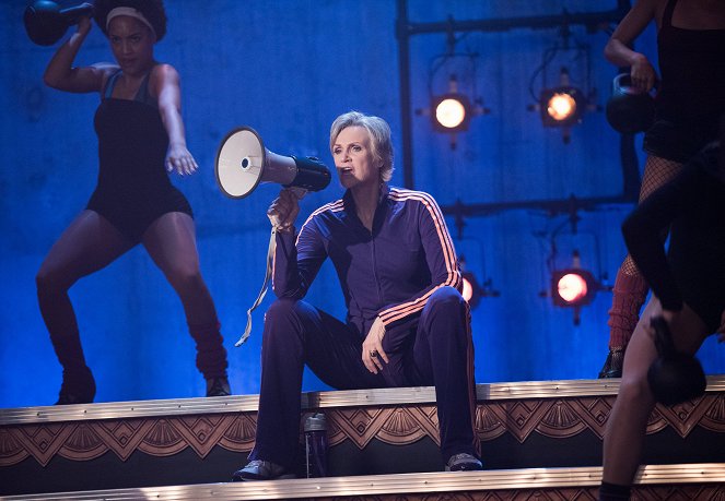 Glee - The Rise and Fall of Sue Sylvester - Van film - Jane Lynch