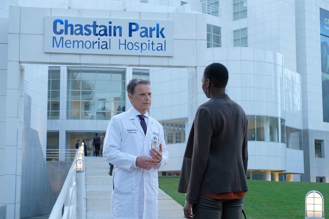 Atlanta Medical - Season 1 - Aller Anfang ist schwer - Filmfotos - Bruce Greenwood