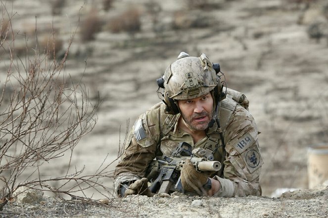 SEAL Team - Season 1 - Alleingang - Filmfotos - David Boreanaz