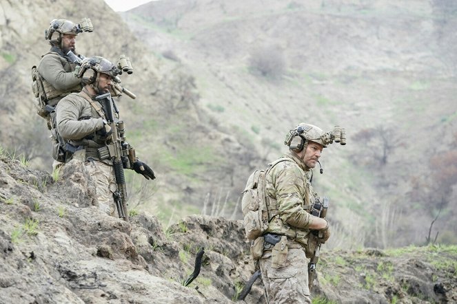 SEAL Team - Zeit der Rückkehr - Filmfotos - A. J. Buckley, Neil Brown Jr., David Boreanaz