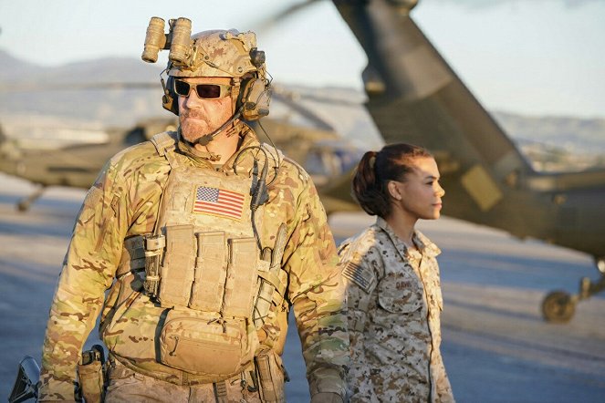 SEAL Team - Zeit der Rückkehr - Filmfotos - David Boreanaz, Toni Trucks