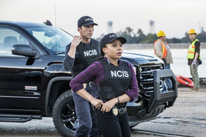 Agenci NCIS: Nowy Orlean - Season 4 - Monster - Z filmu - Lucas Black, Shalita Grant