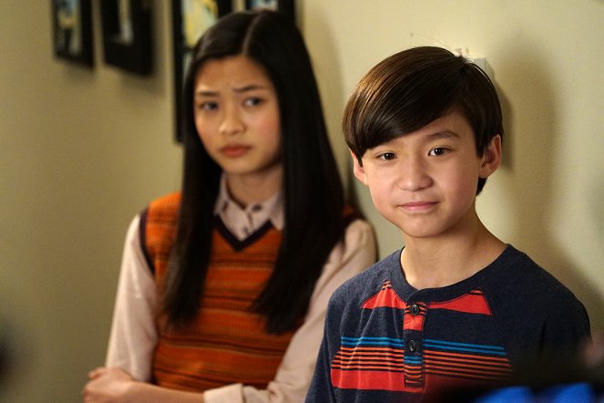 Fresh Off the Boat - The Manchurian Dinner Date - Photos
