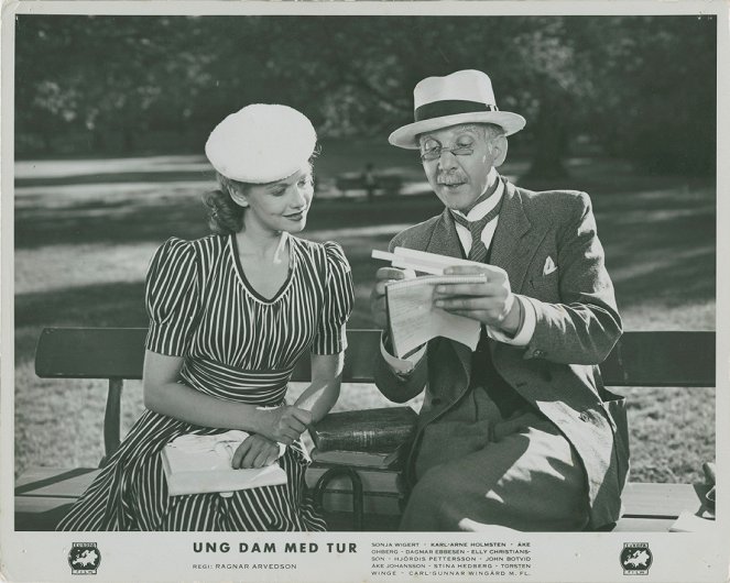 Ung dam med tur - Lobby Cards