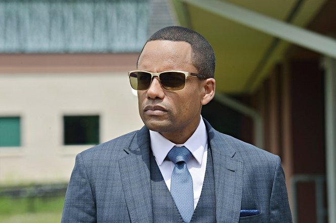 Covert Affairs - I've Been Waiting for You - Photos - Hill Harper