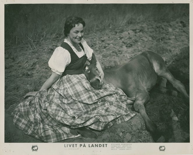 Life in the Country - Lobby Cards - Ingrid Backlin