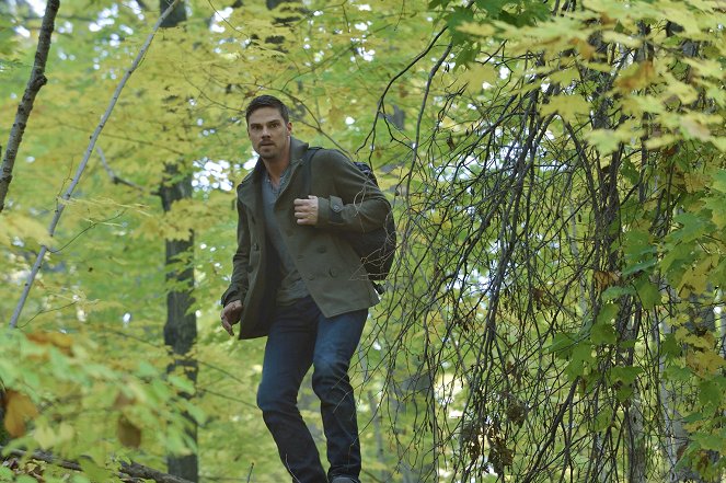 Beauty and the Beast - The Most Dangerous Beast - Photos - Jay Ryan