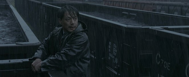 The Looming Storm - Filmfotók