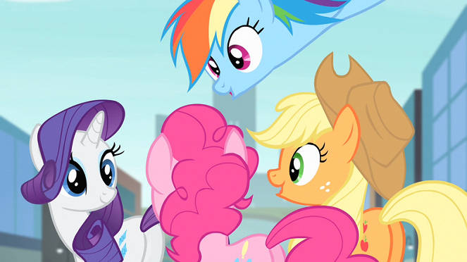 My Little Pony : Les amies, c'est magique - Rarity sur le podium - Film