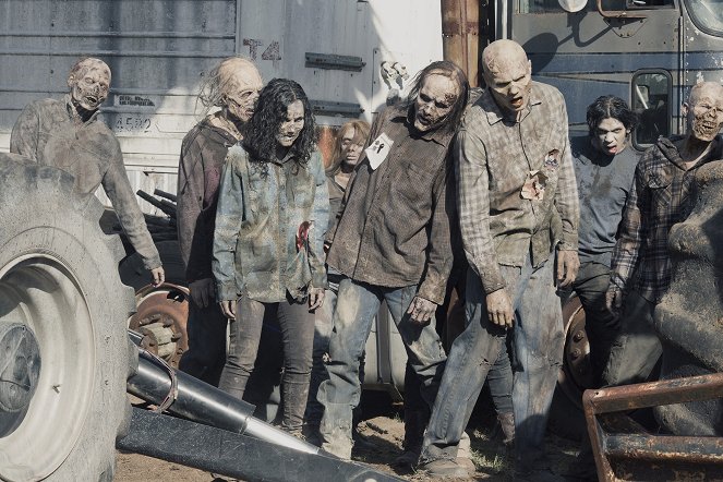 Fear the Walking Dead - People Like Us - Van film