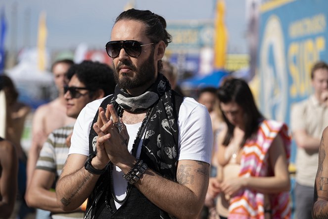 Ballers - Don't You Wanna Be Obama? - De la película - Russell Brand