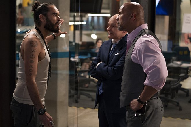 Ballers - Don't You Wanna Be Obama? - Photos - Russell Brand, Rob Corddry, Dwayne Johnson