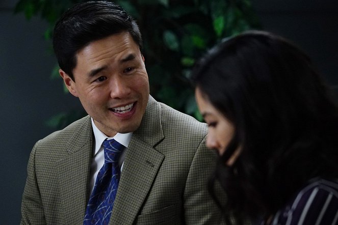 Fresh Off the Boat - How to Be an American - Z filmu - Randall Park