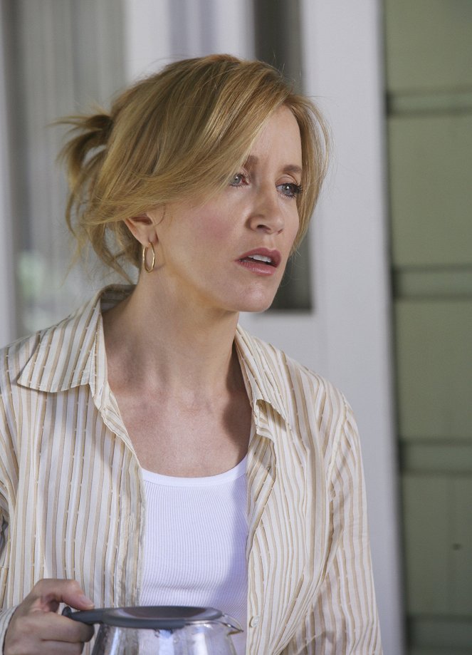 Desperate Housewives - Season 3 - No Fits, No Fights, No Feuds - Photos - Felicity Huffman