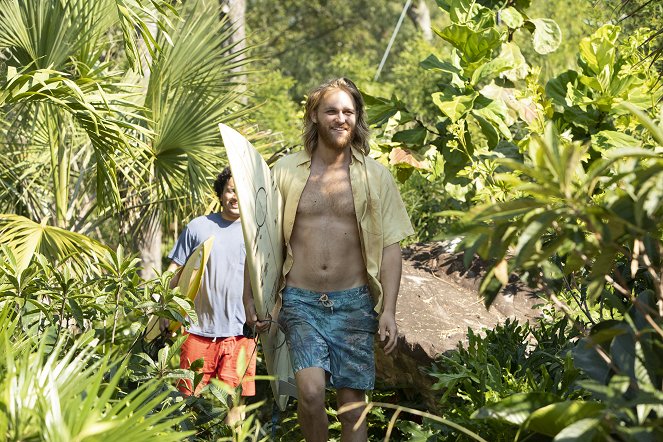 Lodge 49 - Moments of Truth in Service - Filmfotos - Wyatt Russell
