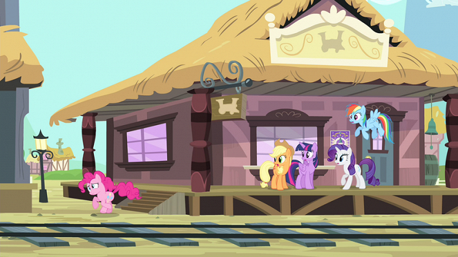 My Little Pony: Friendship Is Magic - Three's a Crowd - De la película