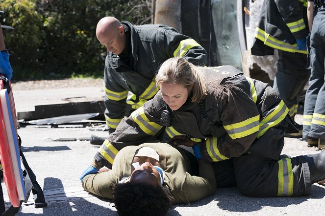 Station 19 - Every Second Counts - Van film - Danielle Savre